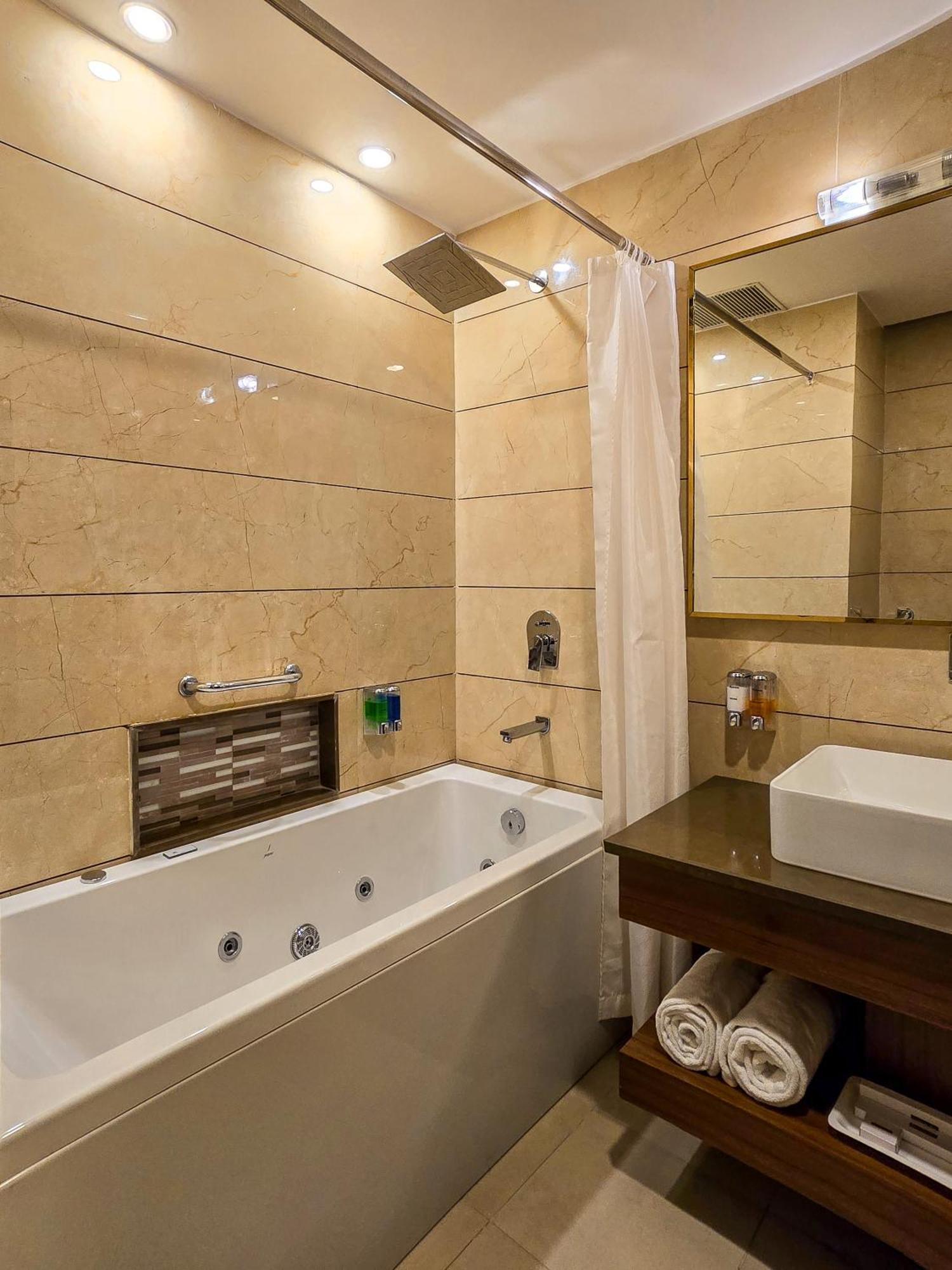 Grand View Hotel Далхаузі Екстер'єр фото